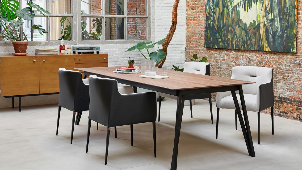 Table - BREST T0100 | Mobitec